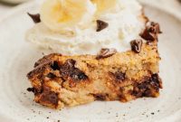 Warm Banana Chocolate Chip Baked Oats