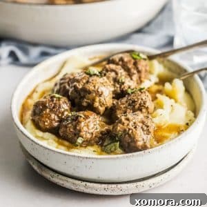 Delicious Breadcrumb-Free Beef Meatballs in Gravy